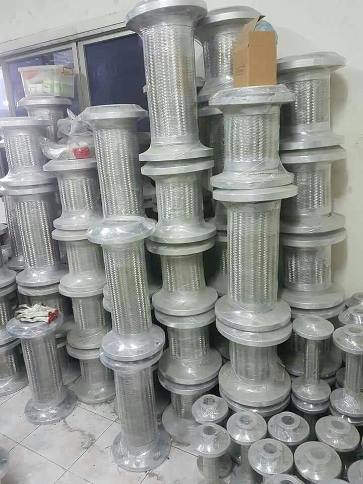 ท่ออ่อนสแตนเลสหัวท้ายหน้าแปลน